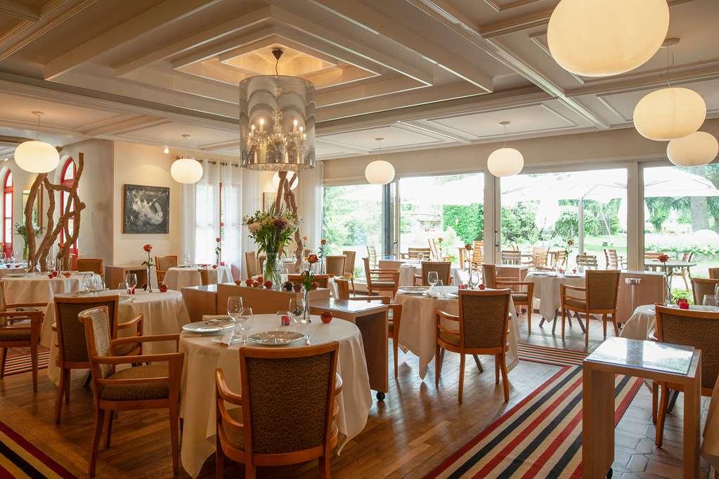 Le Manoir Du Lys, The Originals Relais Hotel Bagnoles de l'Orne Normandie Restoran gambar