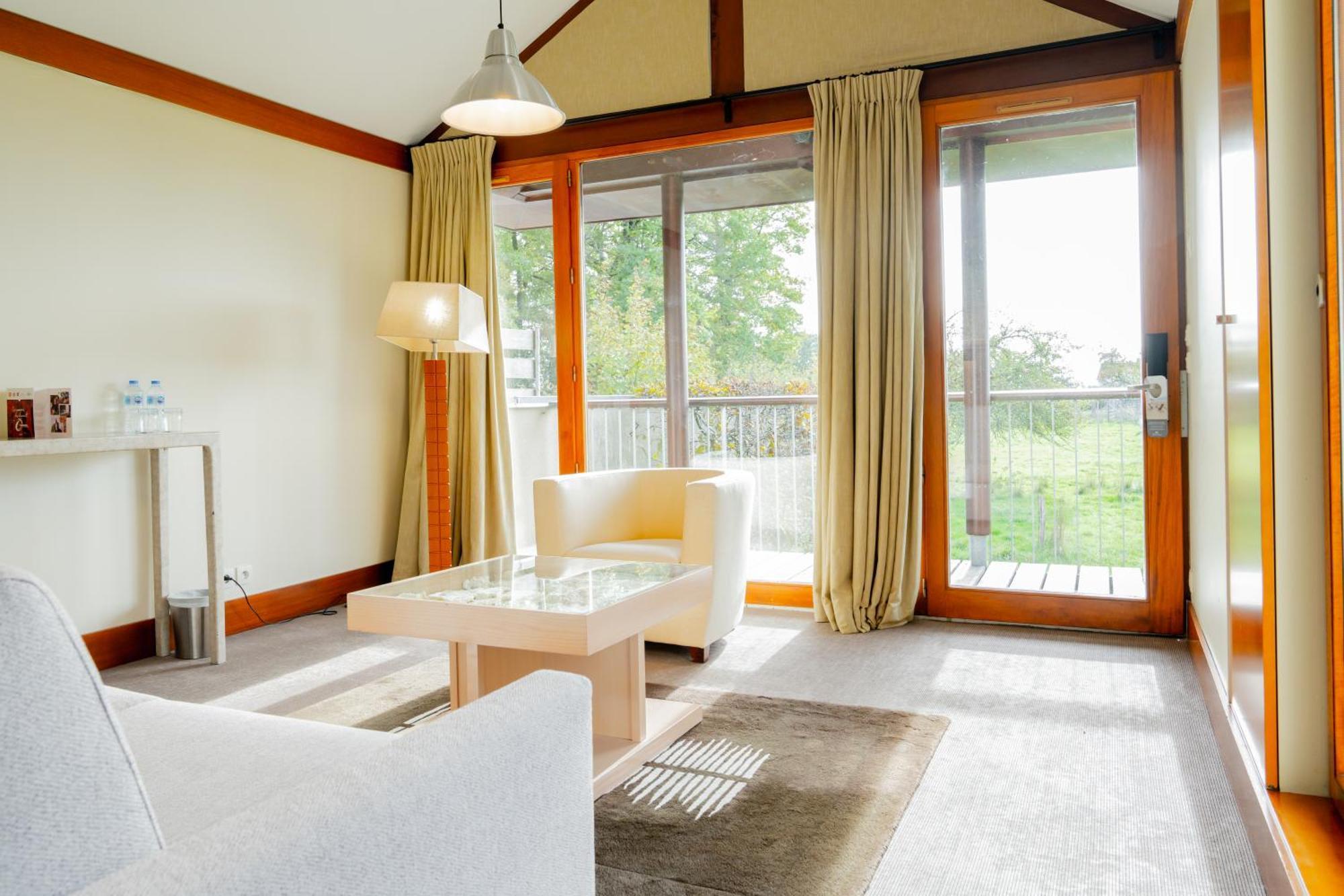 Le Manoir Du Lys, The Originals Relais Hotel Bagnoles de l'Orne Normandie Luaran gambar